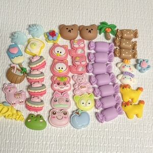 ❤️3/$10❤️M18 Assorted Resin/Acrylic Cabochons for Crafts